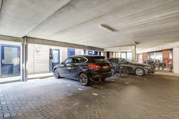 Photo 35 of Oosterlaanstraat 1