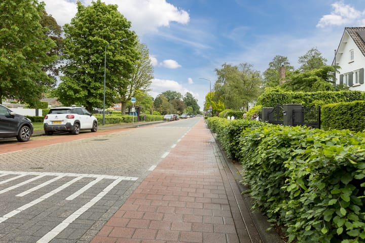 Photo 24 of Burgemeester Verwielstraat 2-C07