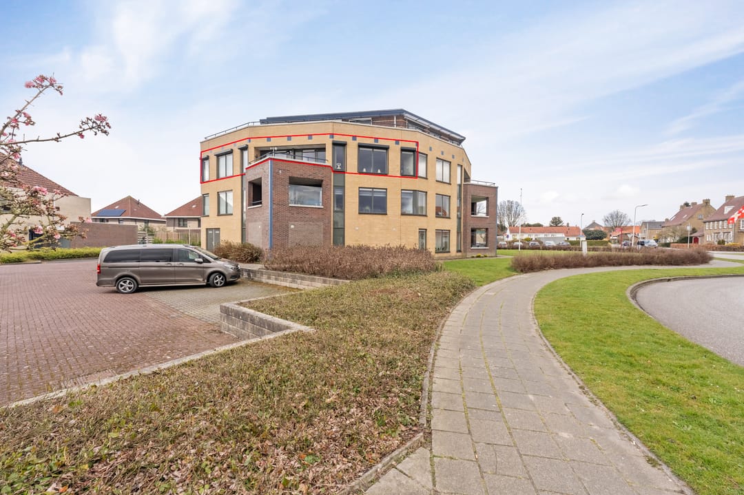 Photo 1 of Meester Kroezestraat 36