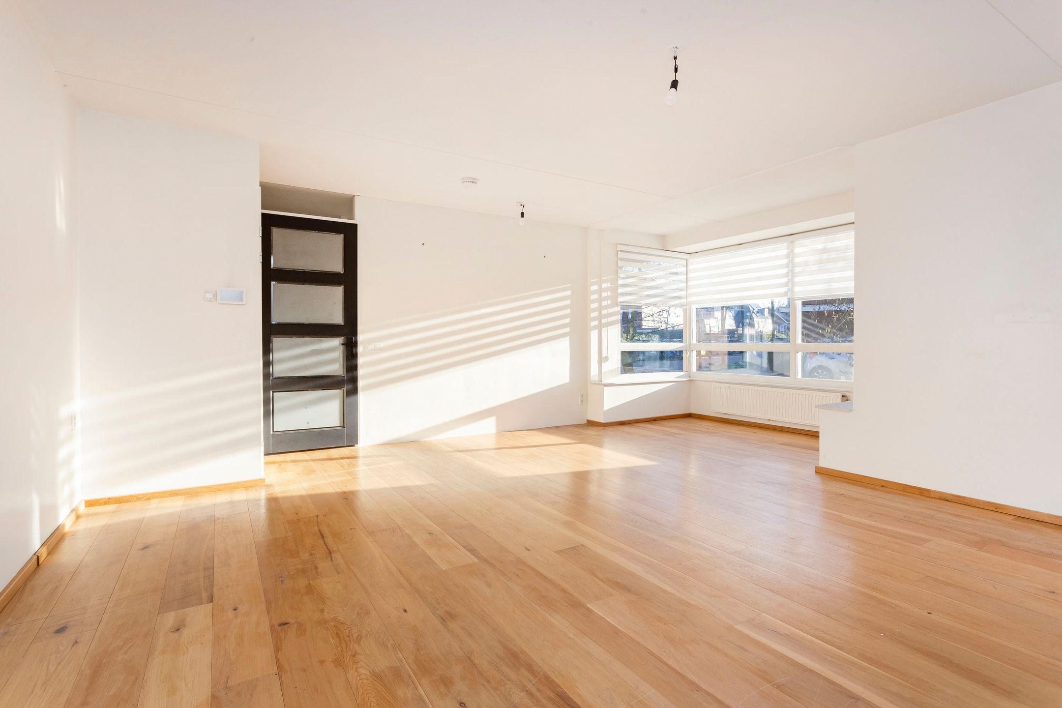 Foto 9 van Leilat 83