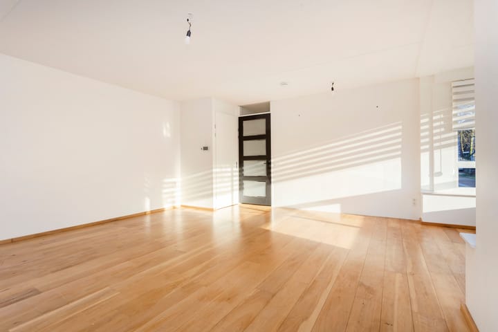 Foto 8 van Leilat 83