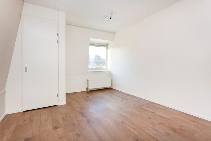 Foto 14 van Leilat 83