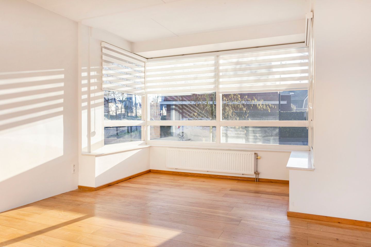 Foto 10 van Leilat 83