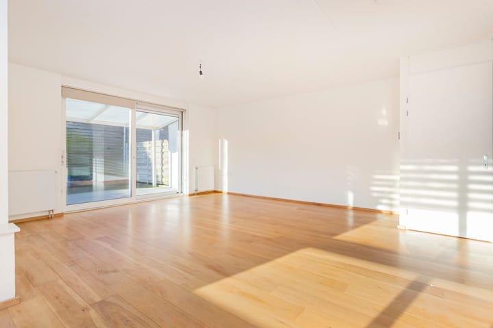 Foto 6 van Leilat 83