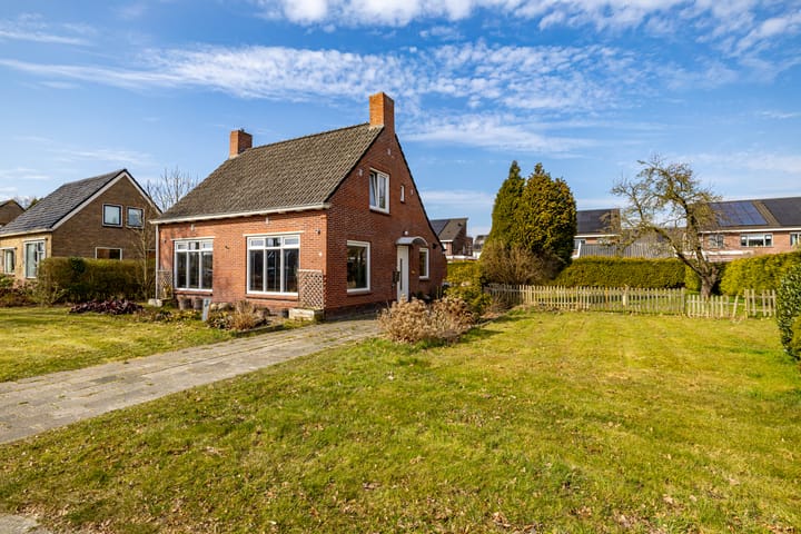 Foto 1 van Dorpsstraat 1