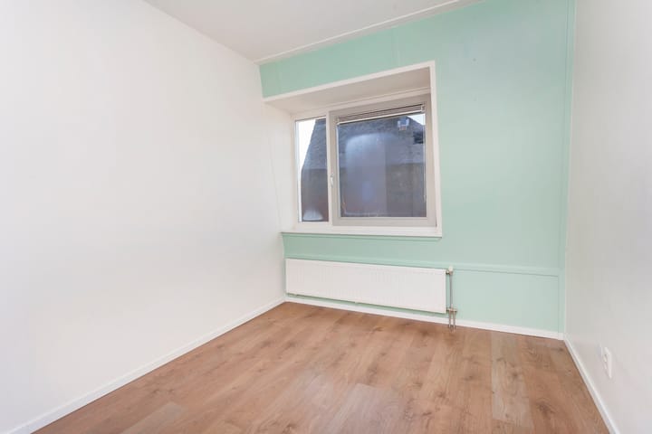 Foto 19 van Leilat 83