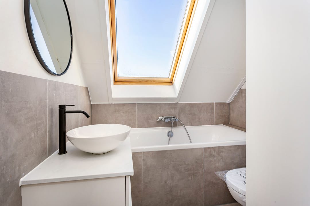 Foto 28 van Leilat 83