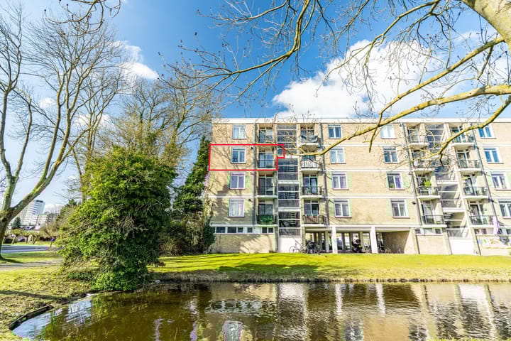 Photo 1 of Bachstraat 560