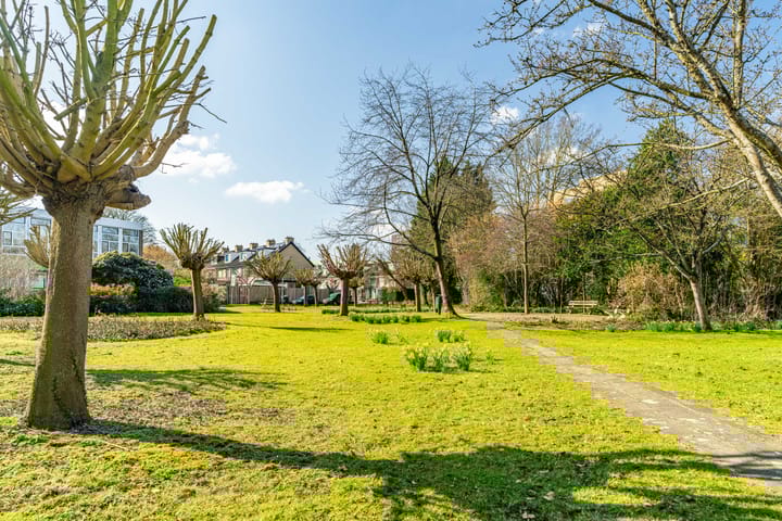 Photo 4 of Bachstraat 560