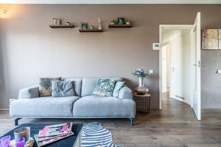 Photo 11 of Bachstraat 560