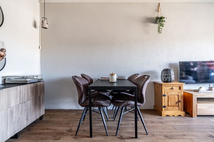 Photo 13 of Bachstraat 560