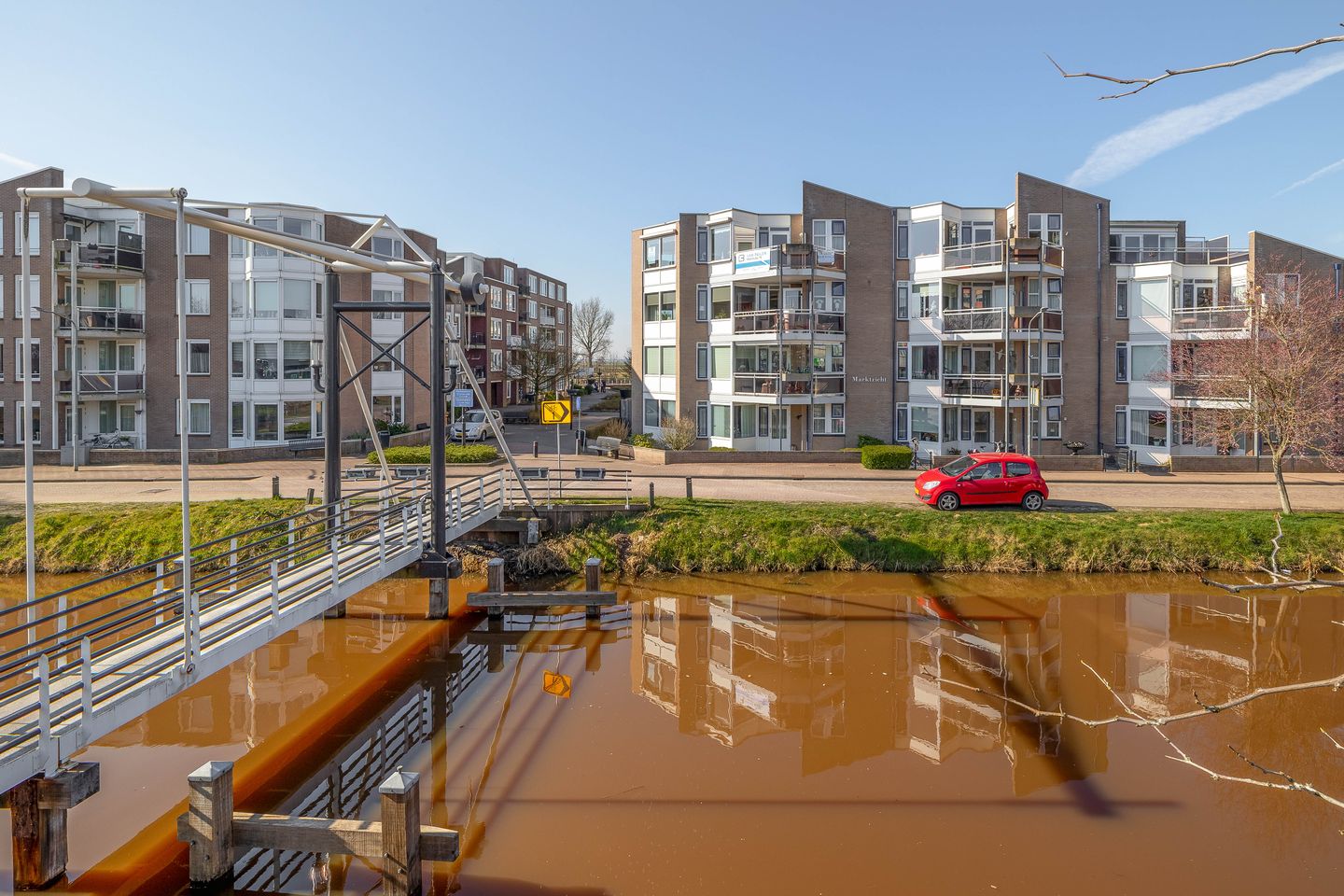 Foto 10 van Havenplein 32