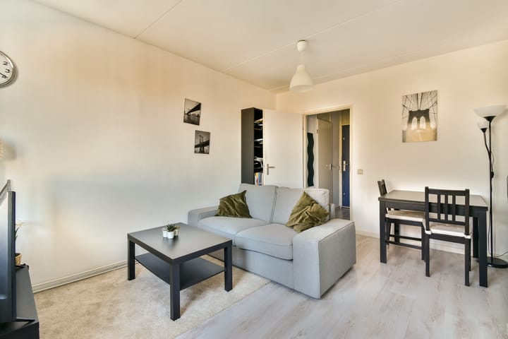 Foto 2 van Berthold Brechtstraat 751