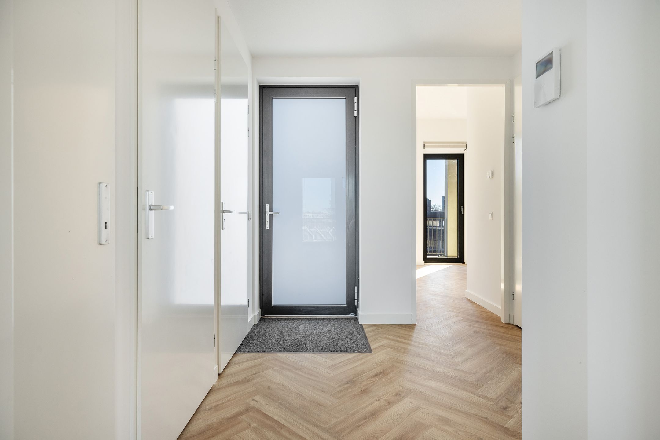 Photo 9 of Van Godewijckstraat 15-P