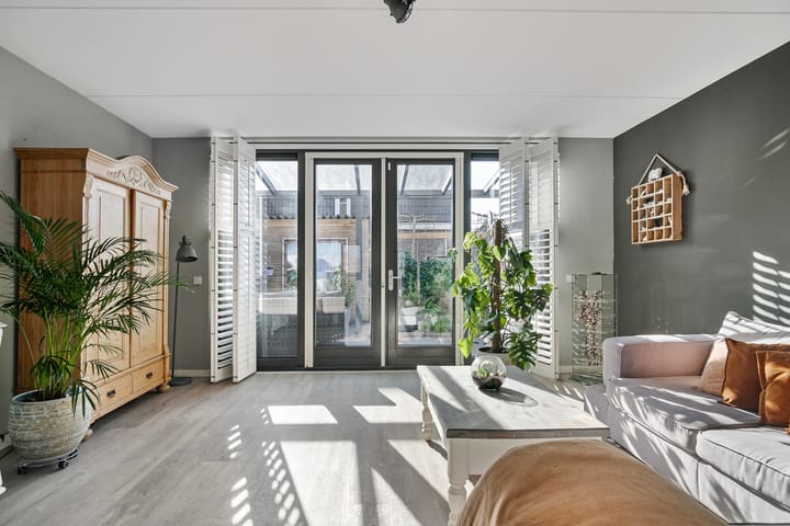 Foto 8 van Nobellaan 24