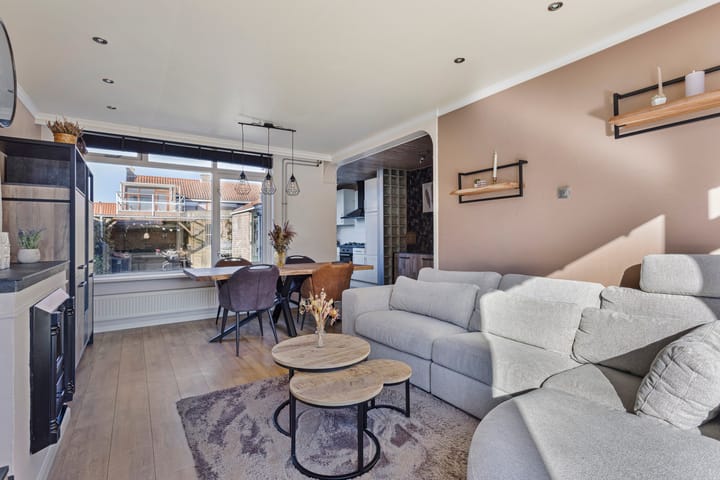 Foto 4 van van Cantfortstraat 17