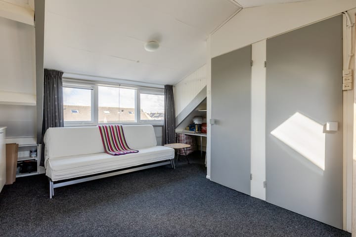 Foto 38 van Leeuwerikstraat 24