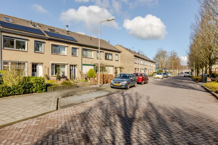 Foto 47 van Leeuwerikstraat 24