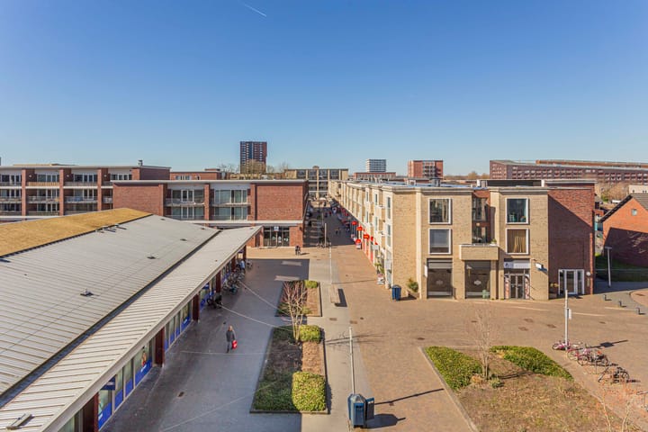 Foto 23 van Ella Fitzgeraldplein 285