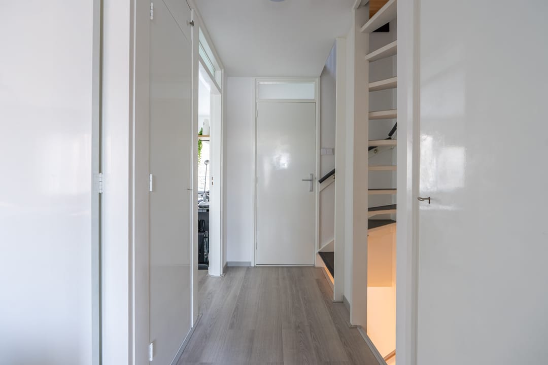 Photo 17 of Essenlaan 54