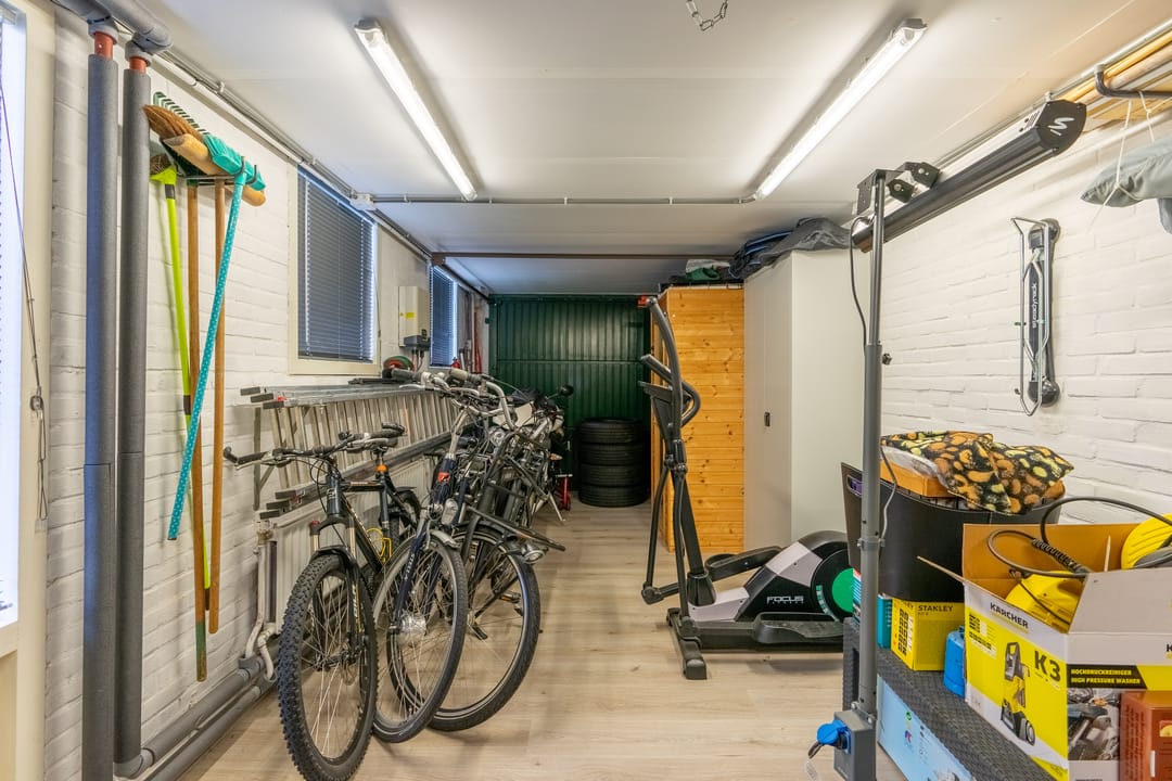 Photo 28 of Essenlaan 54