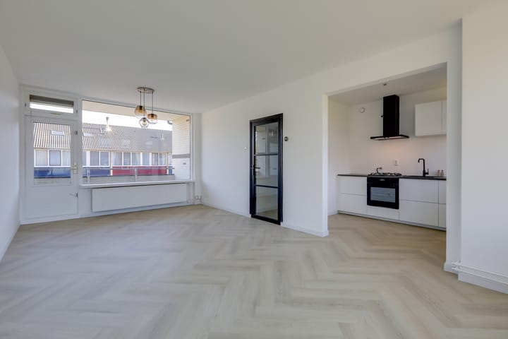 Foto 2 van Roerdompstraat 4