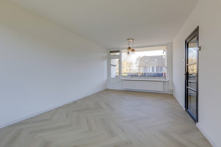 Foto 8 van Roerdompstraat 4