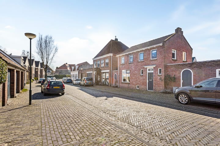 Foto 4 van Leerthouwerstraat 12