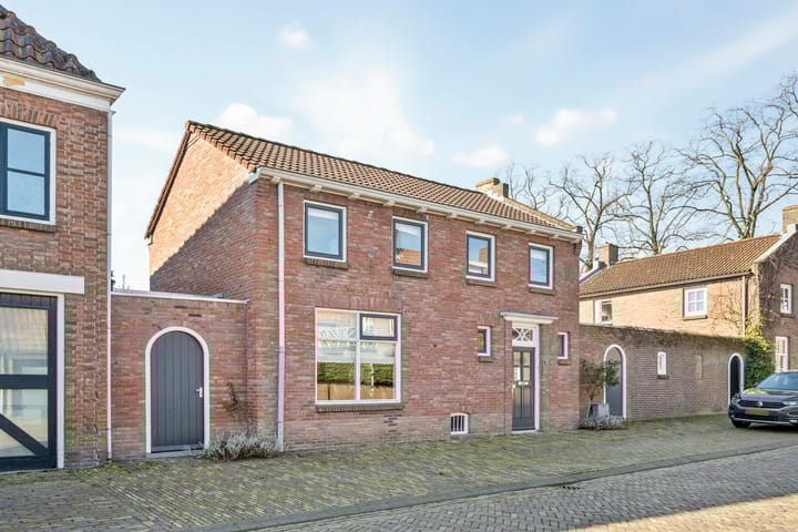 Foto 5 van Leerthouwerstraat 12