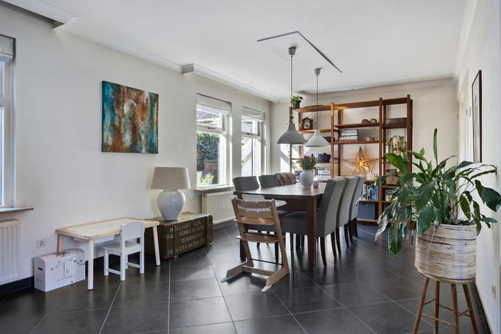 Foto 11 van Leerthouwerstraat 12