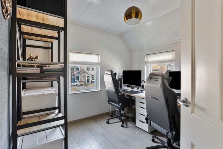 Foto 25 van Leerthouwerstraat 12