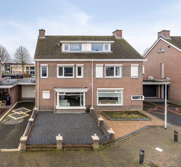 Foto 1 van Sint Walfriedstraat 28