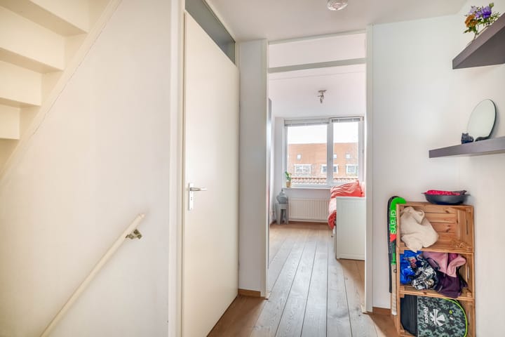 Foto 23 van Warmoezenierstraat 17