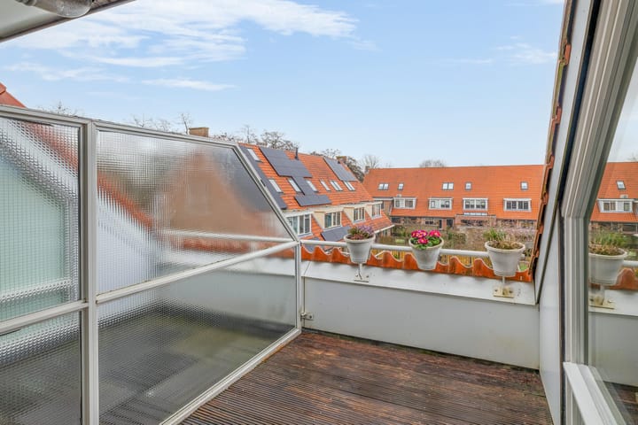 Foto 32 van Warmoezenierstraat 17