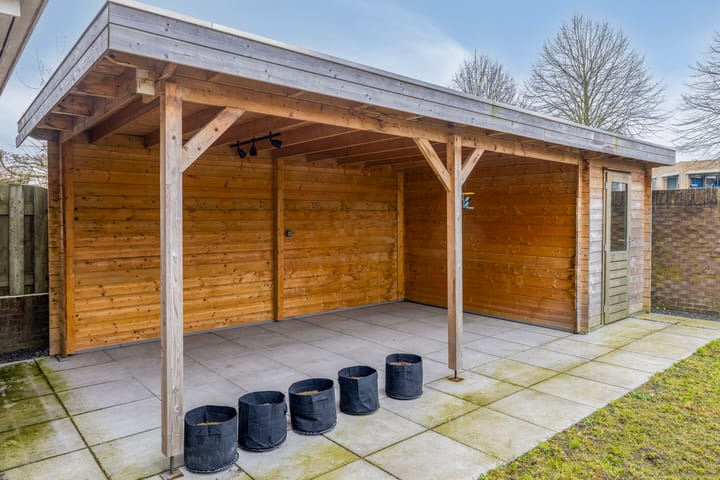 Foto 35 van Sint Walfriedstraat 28