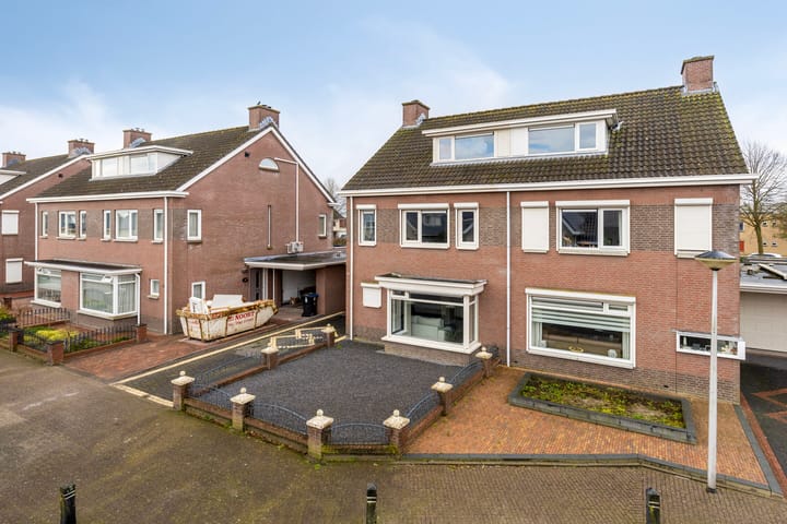 Foto 38 van Sint Walfriedstraat 28