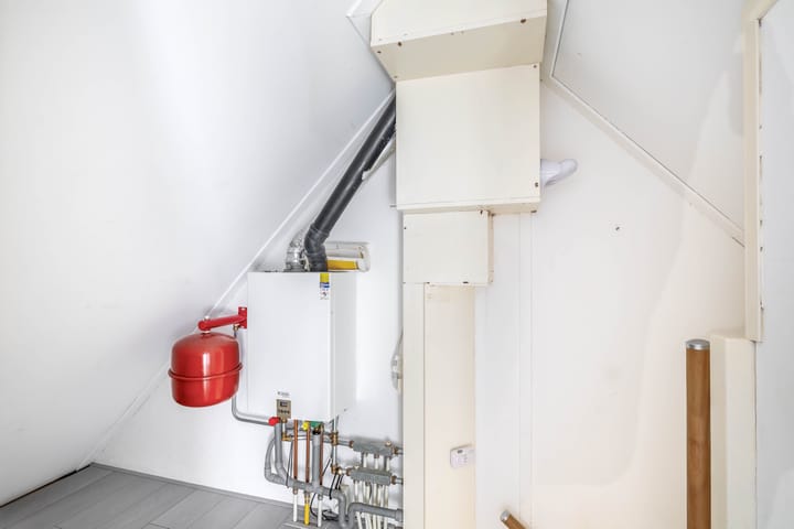 Foto 40 van Warmoezenierstraat 17