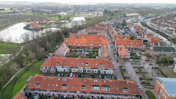 Foto 57 van Warmoezenierstraat 17