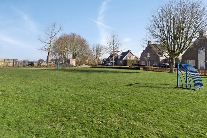 Foto 37 van Kamillestraat 7