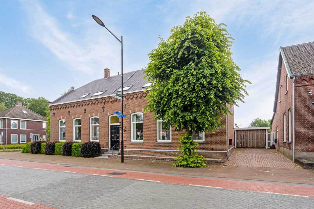 Foto 1 van Dorpsstraat 15
