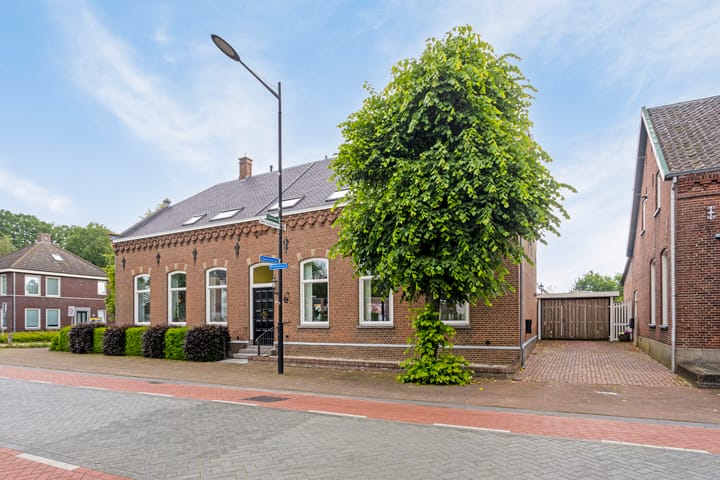 Dorpsstraat 15