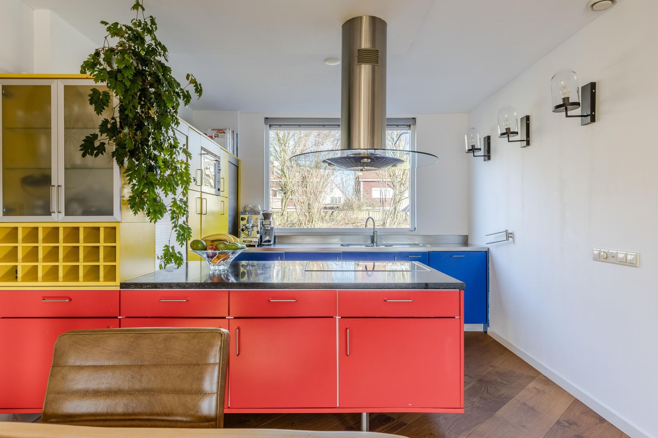 Photo 15 of Weidekruidveld 17