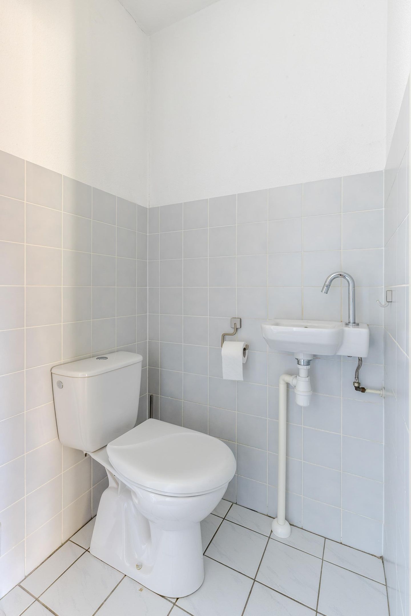 Photo 19 of Weidekruidveld 17