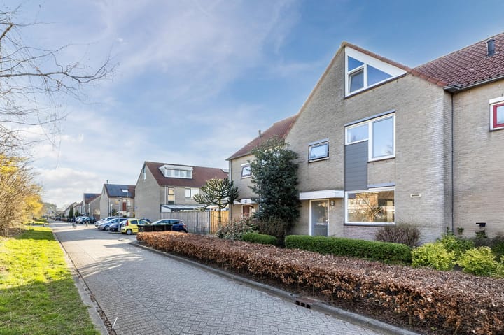 Foto 3 van Weidekruidveld 17