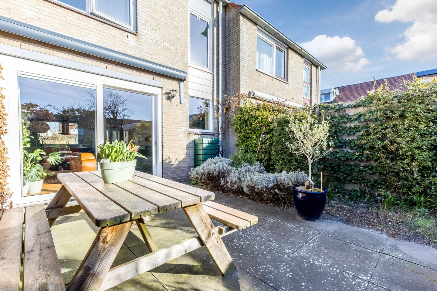 Photo 34 of Weidekruidveld 17