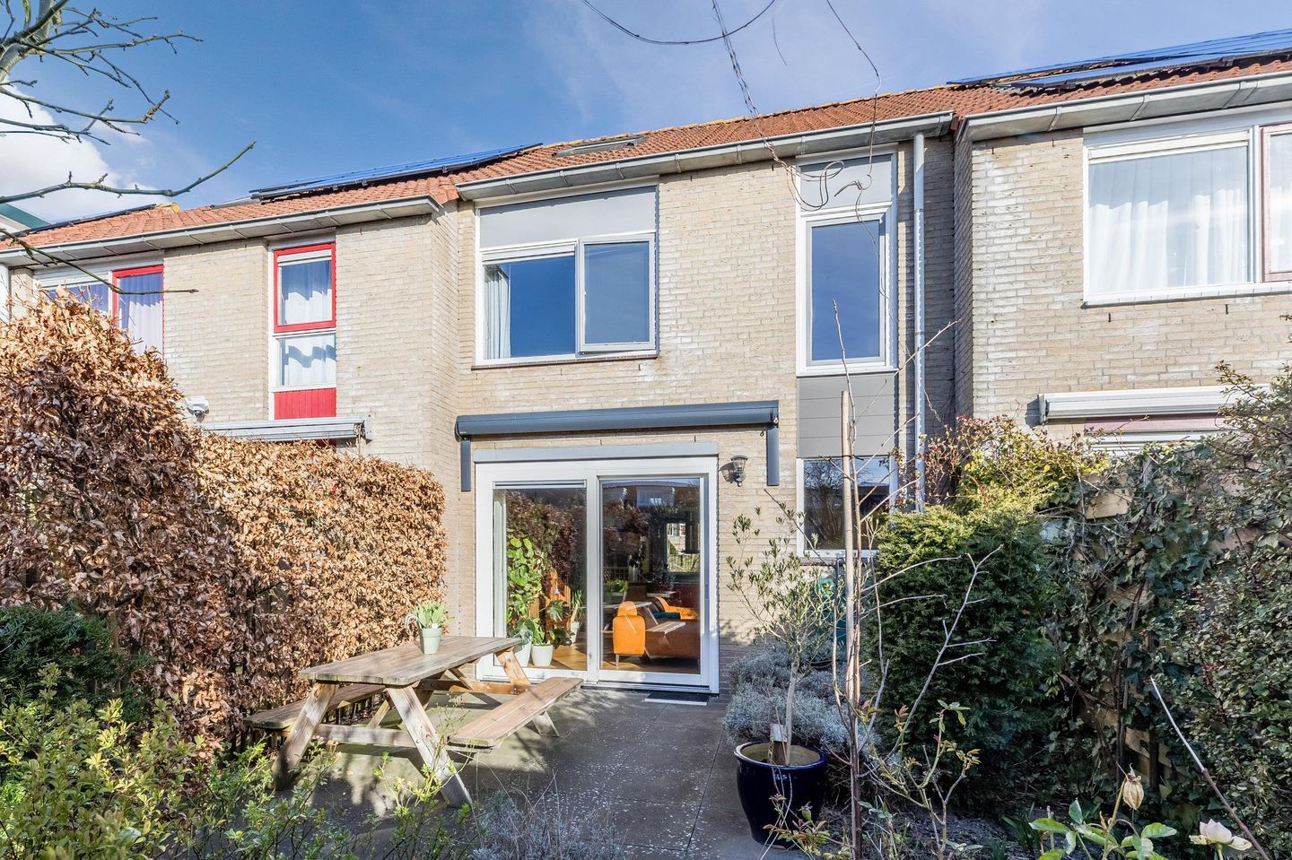 Photo 35 of Weidekruidveld 17