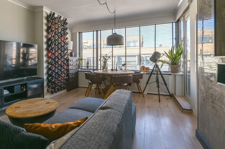 Foto 2 van Dokter De Liefdestraat 40