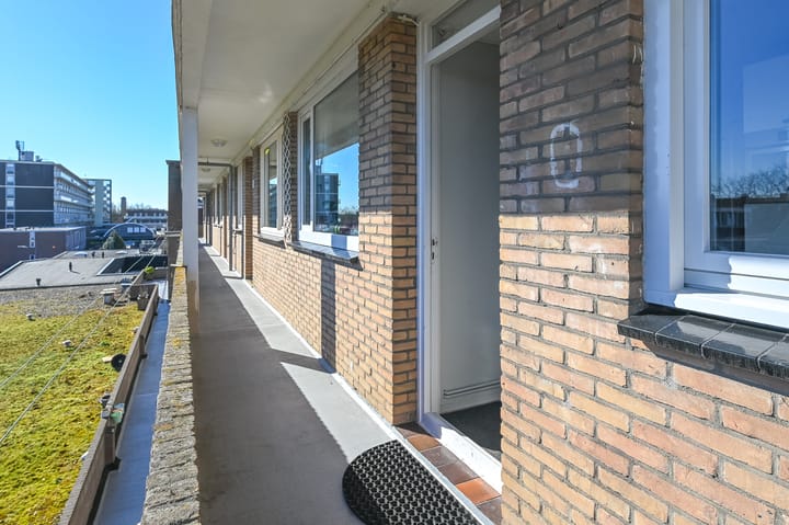 Photo 16 of Dokter De Liefdestraat 40