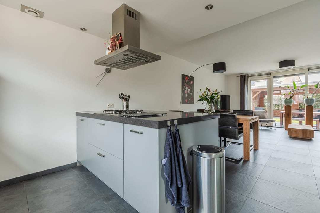 Photo 8 of Hofstraat 15