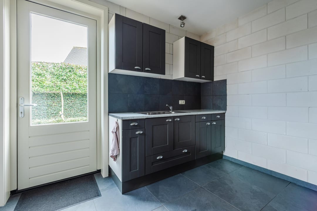 Photo 11 of Hofstraat 15